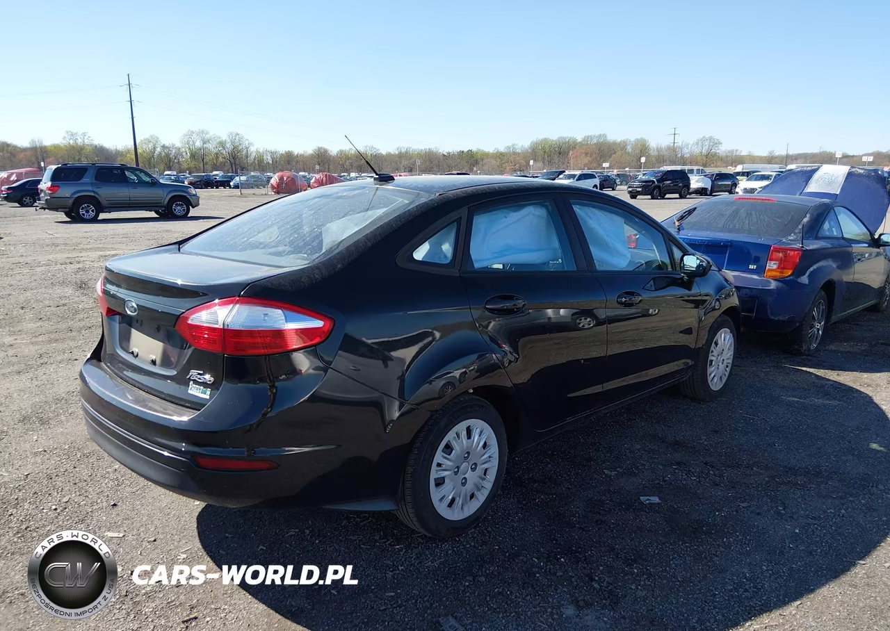 2015 Ford Fiesta S VIN:3FADP4AJ6FM219911 - 4