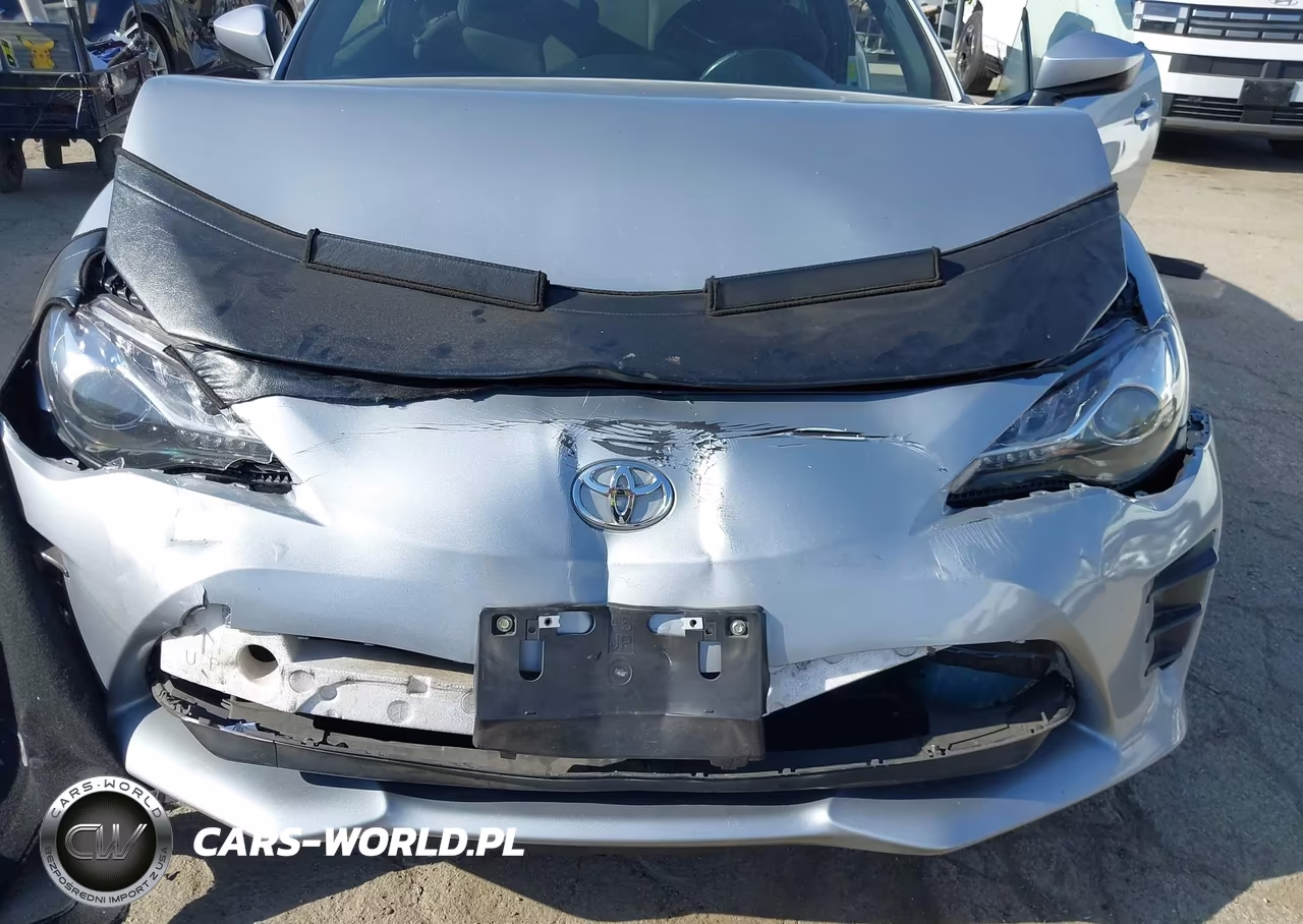 2017 Toyota 86 VIN:JF1ZNAA15H8702629 - 6