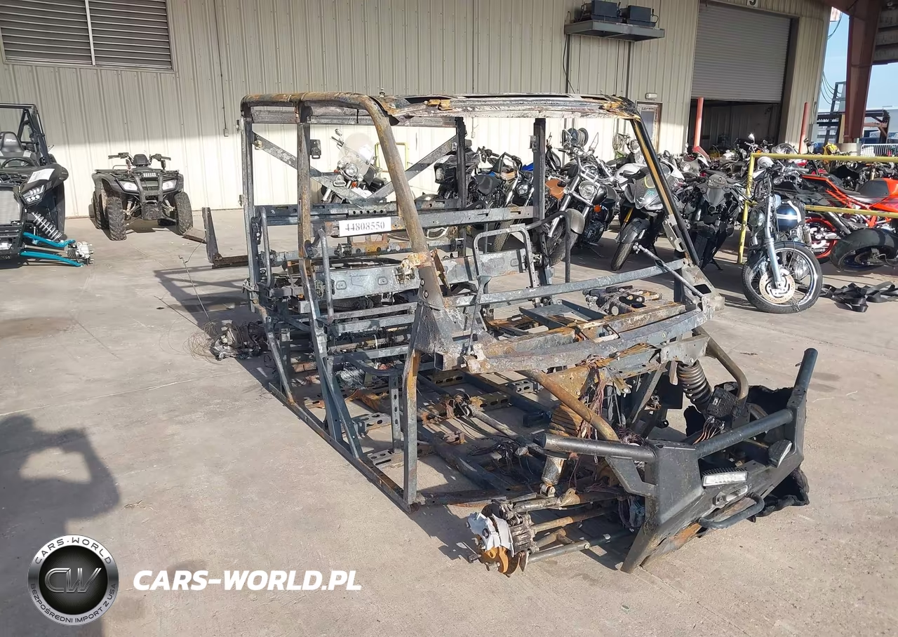 2025 Polaris Ranger Crew 1000 Premium – zdjęcie 1 z 10