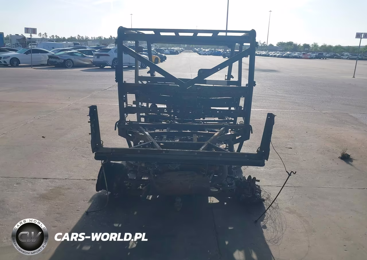2025 Polaris Ranger Crew 1000 Premium VIN:4XAT6E998S8713282 - 6