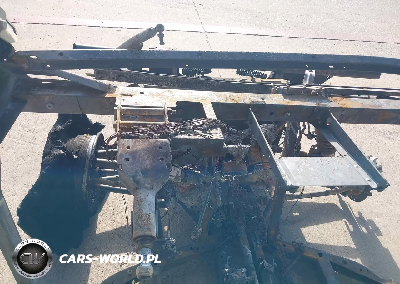 2025 Polaris Ranger Crew 1000 Premium VIN:4XAT6E998S8713282 - 7