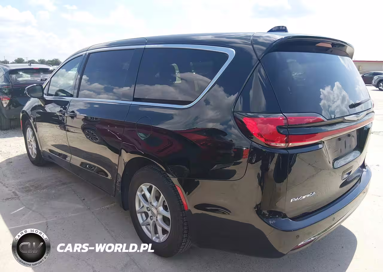 2025 Chrysler Pacifica Select VIN:2C4RC1BG9SR570473 - 3