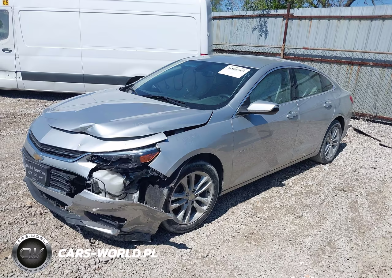 2018 Chevrolet Malibu Lt VIN:1G1ZD5ST3JF212639 - 2