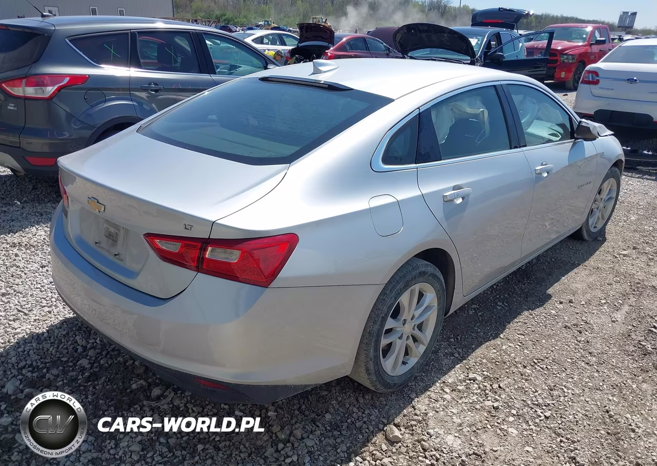2018 Chevrolet Malibu Lt VIN:1G1ZD5ST3JF212639 - 4