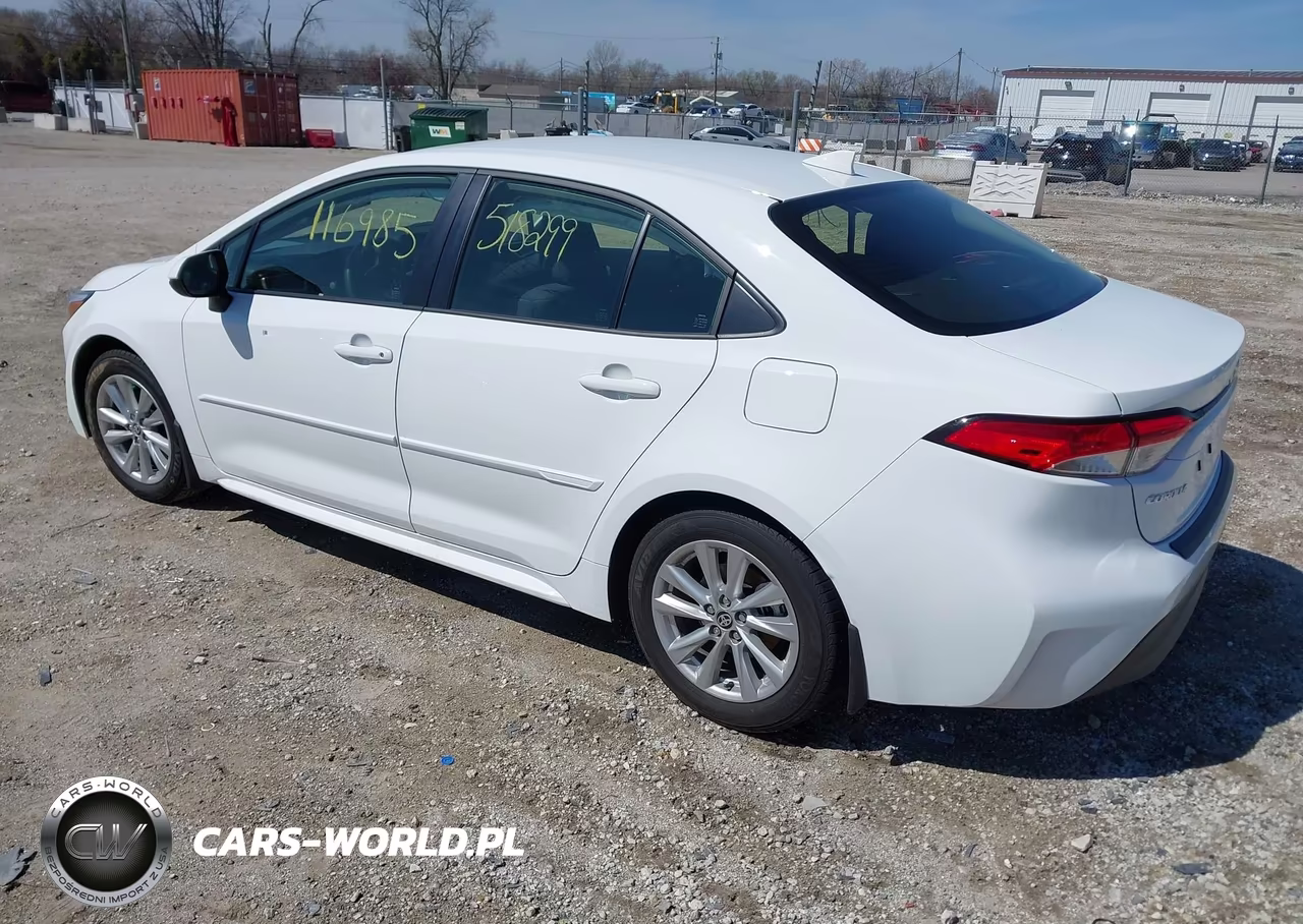 2026 Toyota Corolla Hybrid Hybrid Le VIN:JTDBCMFE5T3116985 - 3