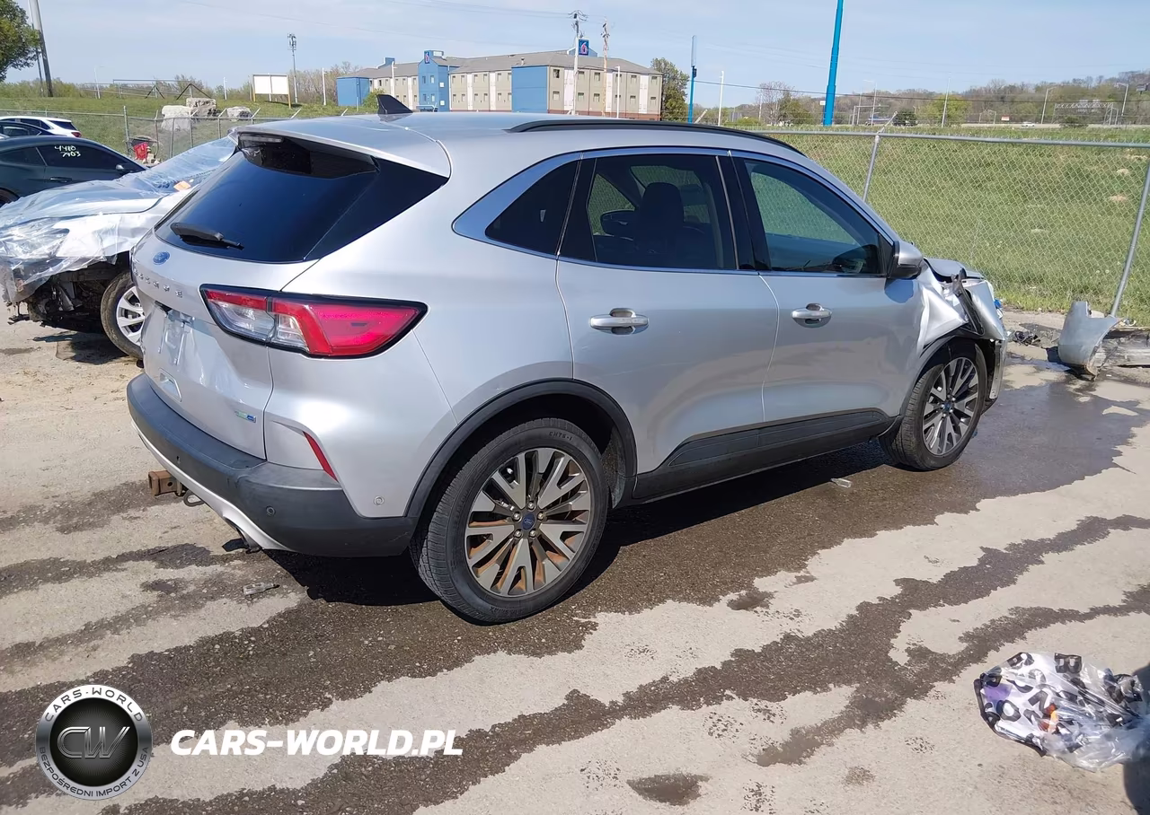 2020 Ford Escape Titanium VIN:1FMCU9J94LUB20251 - 4