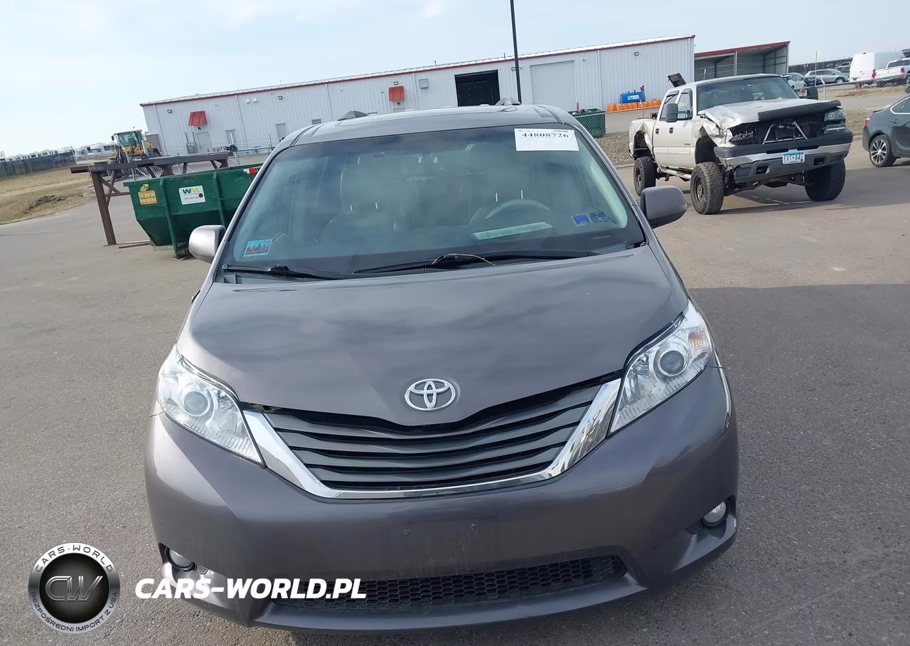 2013 Toyota Sienna Xle V6 8 Passenger VIN:5TDYK3DCXDS332520 - 12