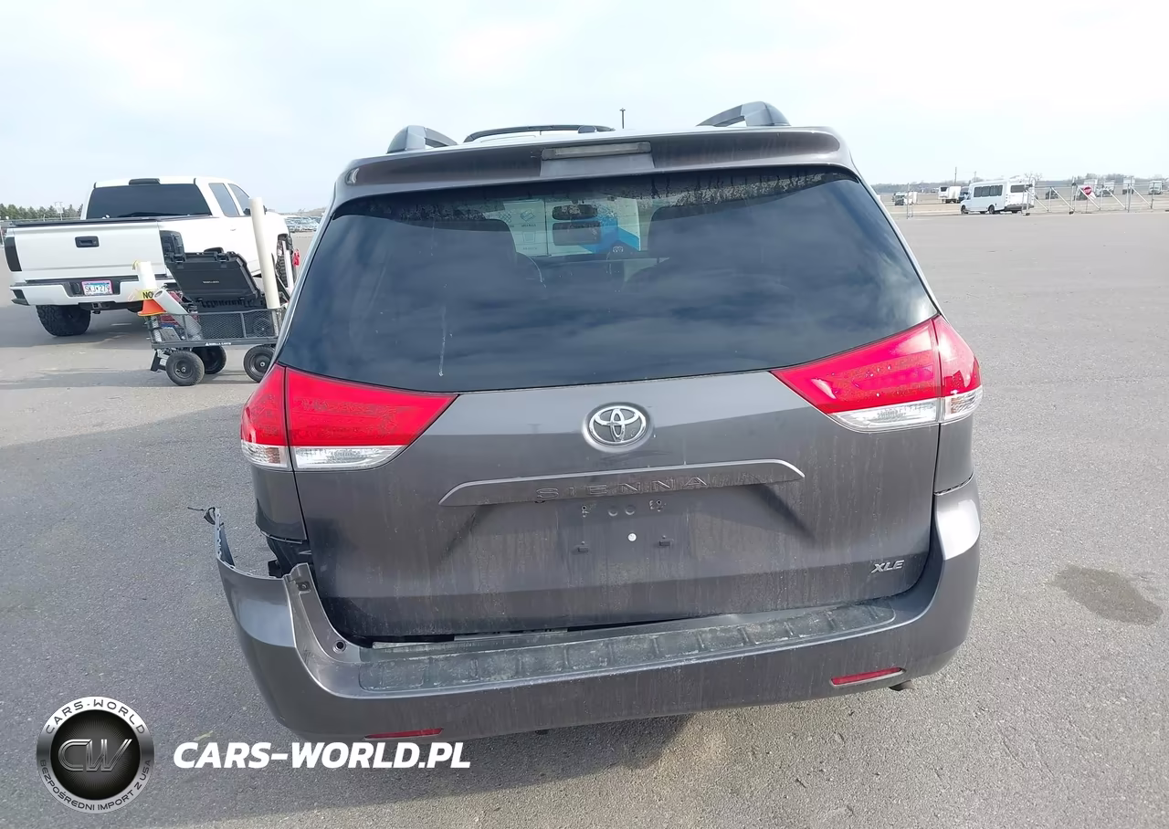 2013 Toyota Sienna Xle V6 8 Passenger VIN:5TDYK3DCXDS332520 - 16