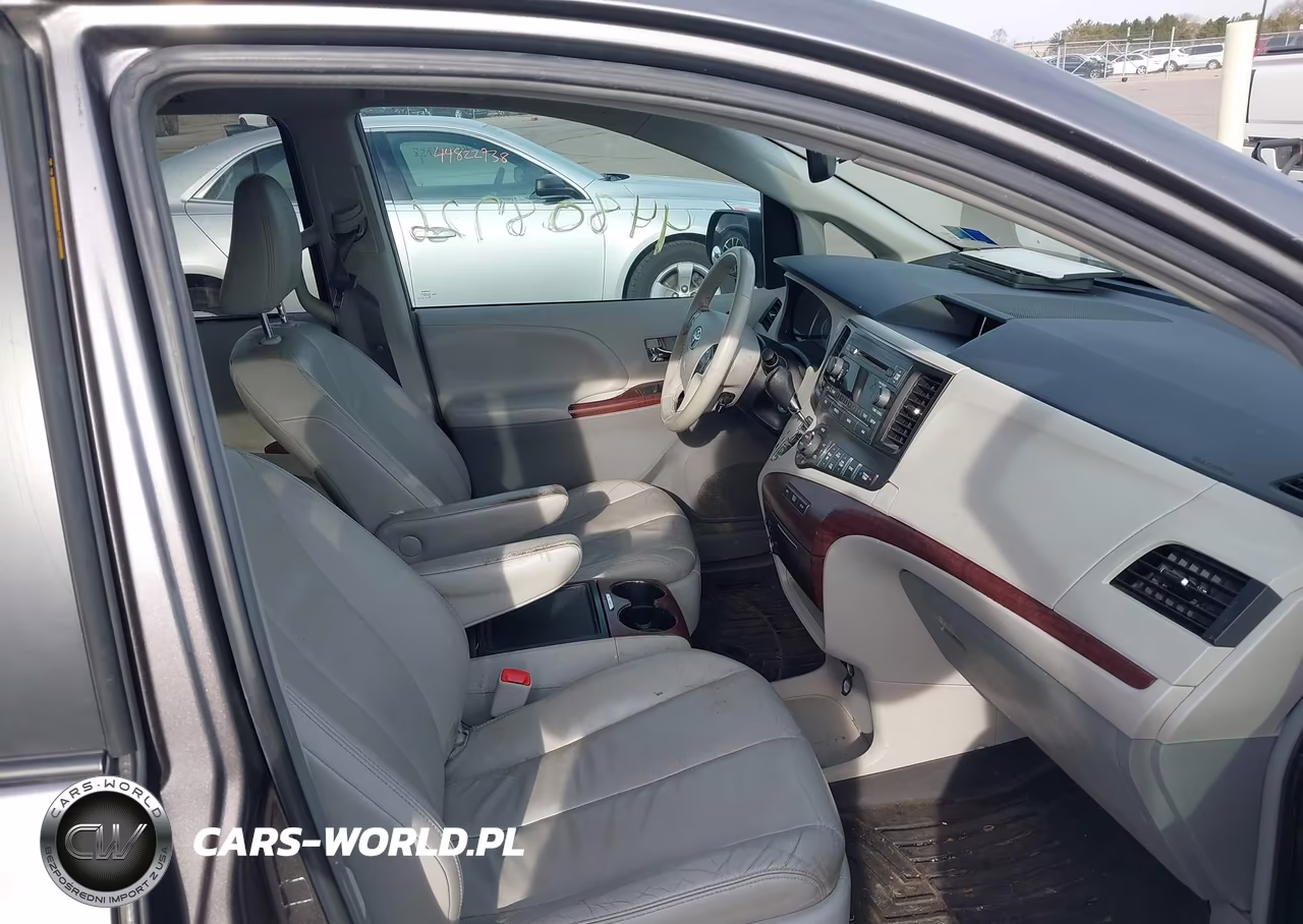 2013 Toyota Sienna Xle V6 8 Passenger VIN:5TDYK3DCXDS332520 - 5