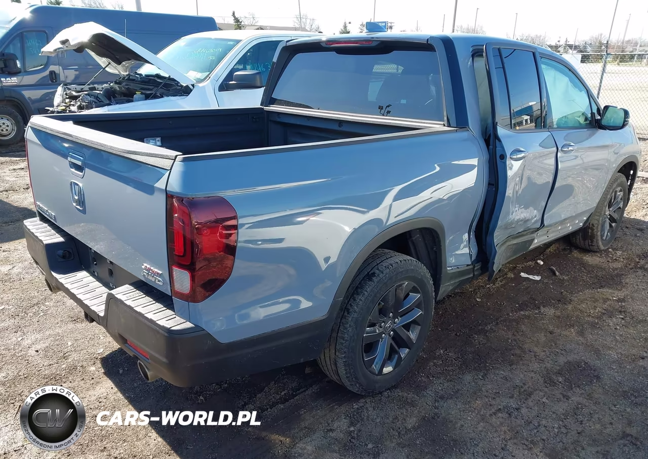 2023 Honda Ridgeline Sport VIN:5FPYK3F14PB040678 - 4