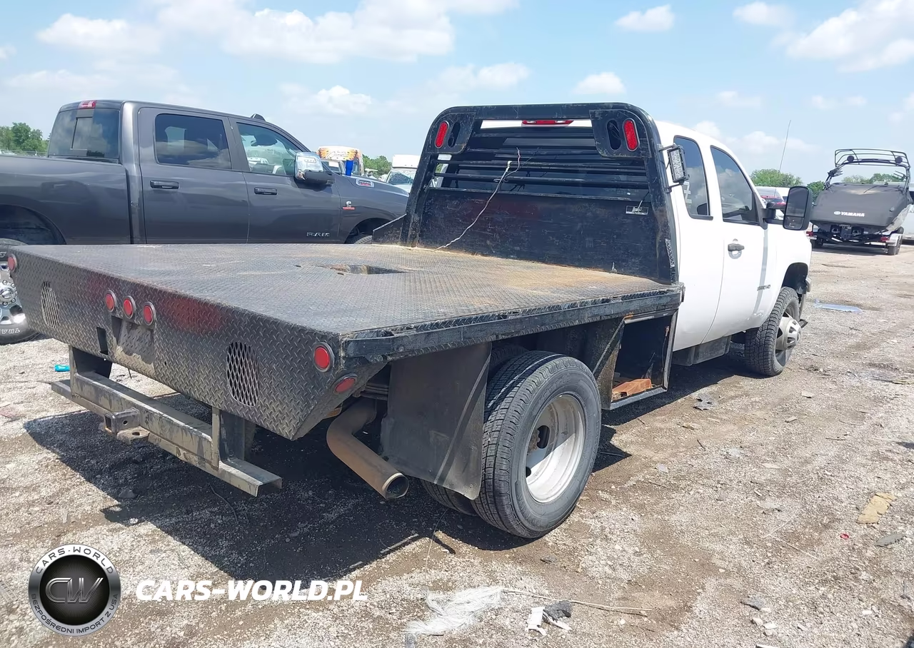 2013 Chevrolet Silverado 3500Hd Work Truck VIN:1GB5KZC87DZ211949 - 4