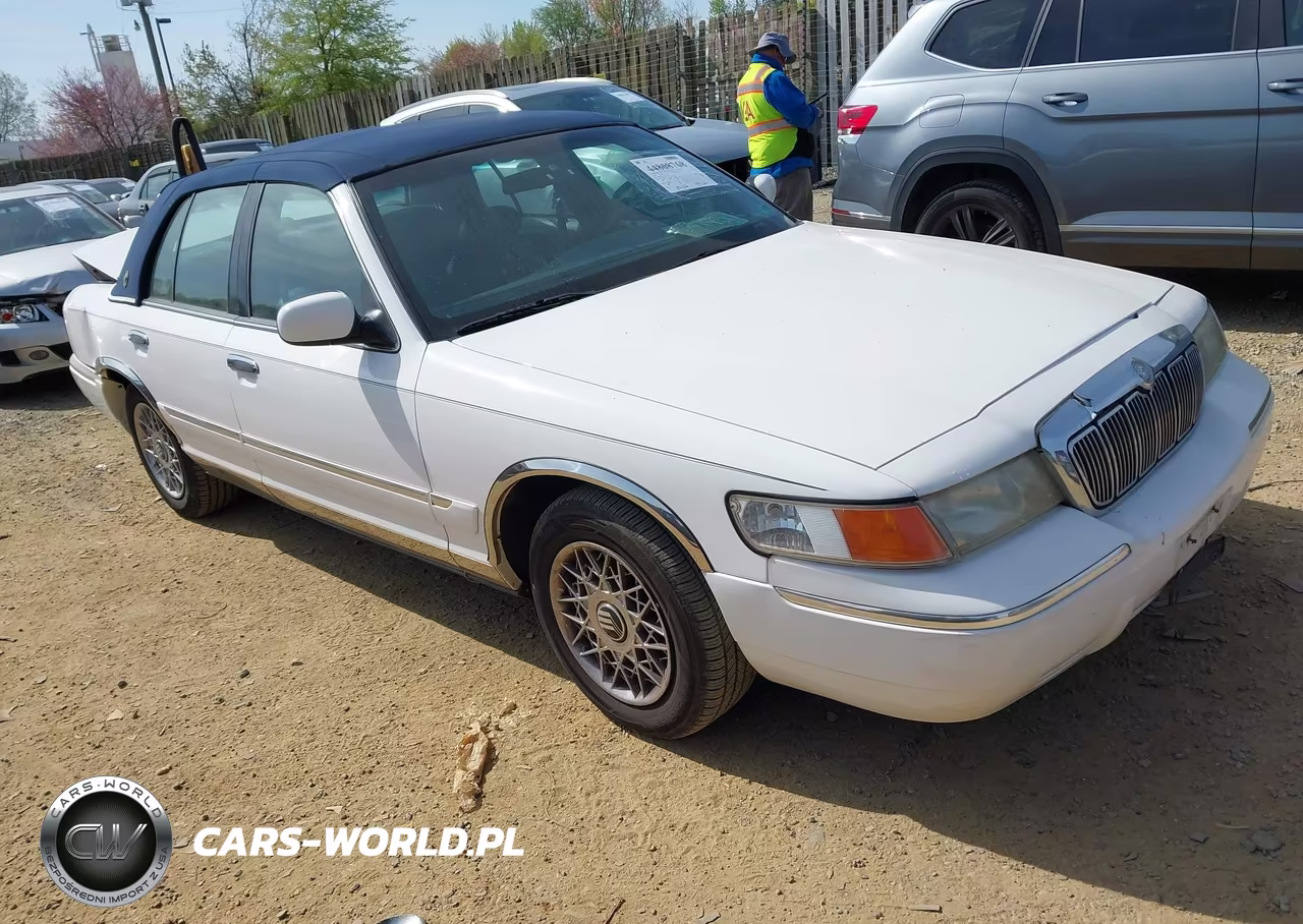 2000 Mercury Grand Marquis Gs