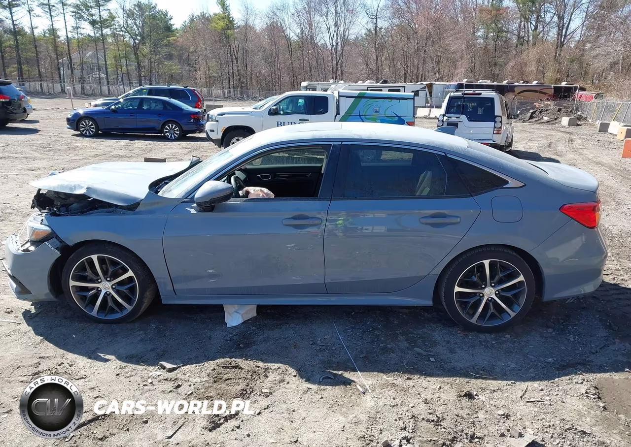 2024 Honda Civic Touring VIN:2HGFE1F9XRH319424 - 13