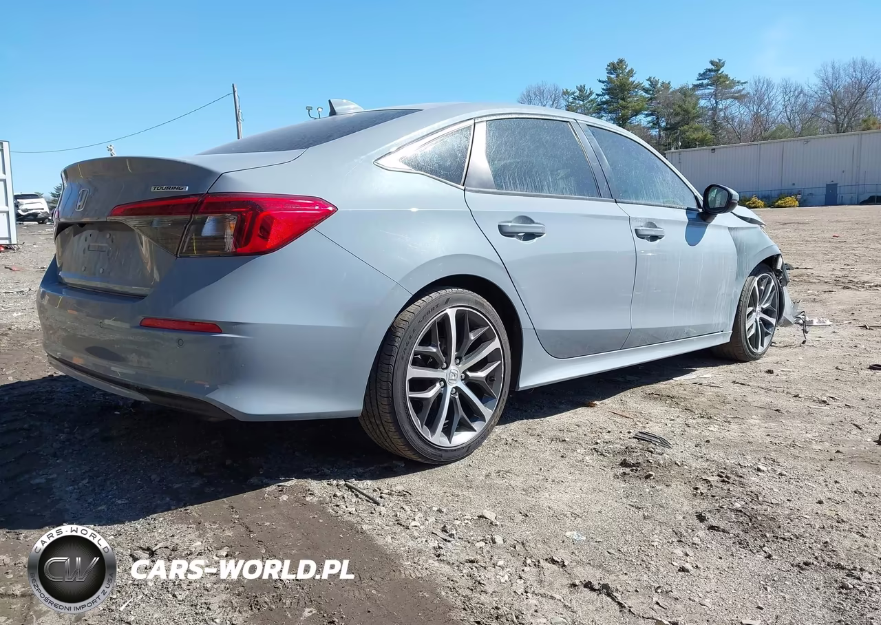 2024 Honda Civic Touring VIN:2HGFE1F9XRH319424 - 4
