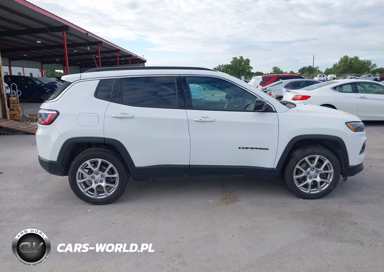 2024 Jeep Compass Latitude Lux Fwd VIN:3C4NJDFN1RT175662 - 13
