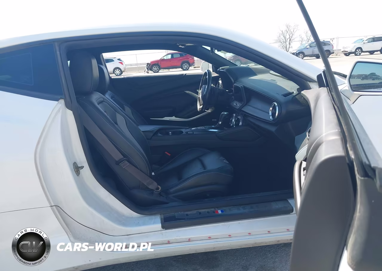 2017 Chevrolet Camaro 2Ss VIN:1G1FH1R74H0165482 - 5