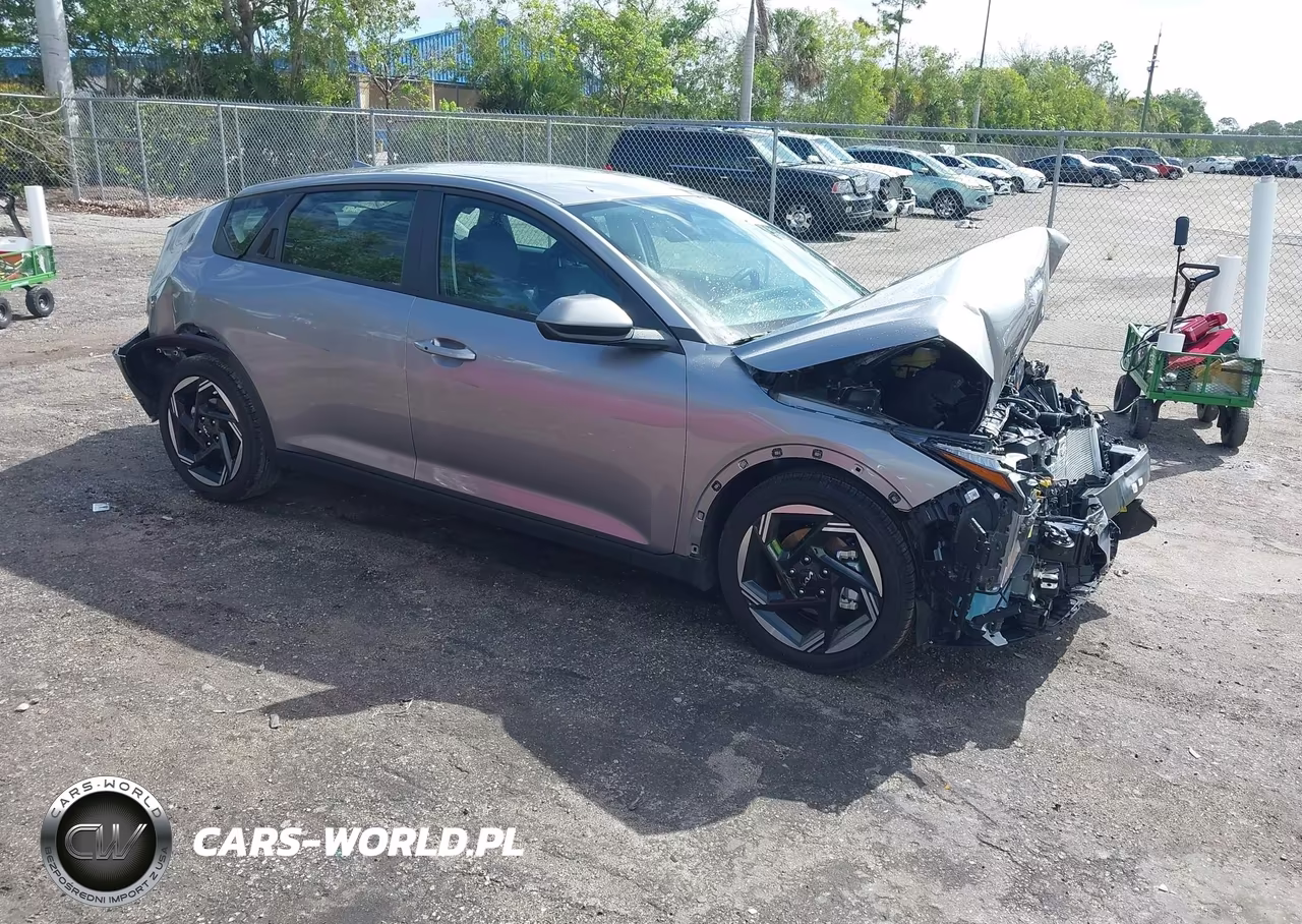 2025 Kia K4 Ex