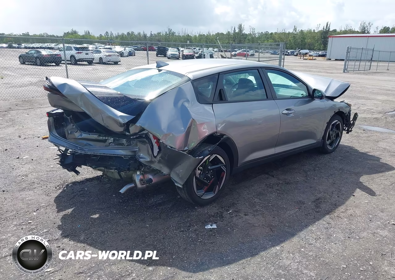 2025 Kia K4 Ex VIN:3KPFU4DE7SE209497 - 4
