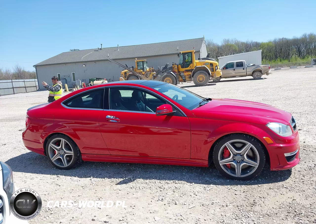 2013 Mercedes-Benz C 63 Amg VIN:WDDGJ7HB0DF983426 - 13