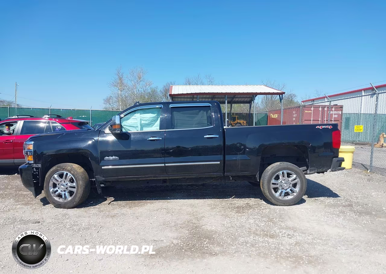 2015 Chevrolet Silverado 2500Hd High Country VIN:1GC1KXE87FF518893 - 13