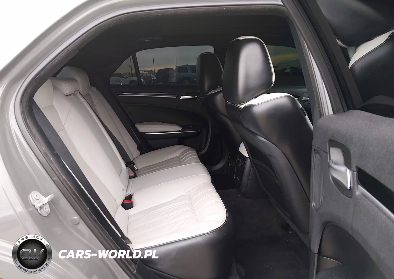 2017 Chrysler 300 300S Awd VIN:2C3CCAGG5HH588731 - 8
