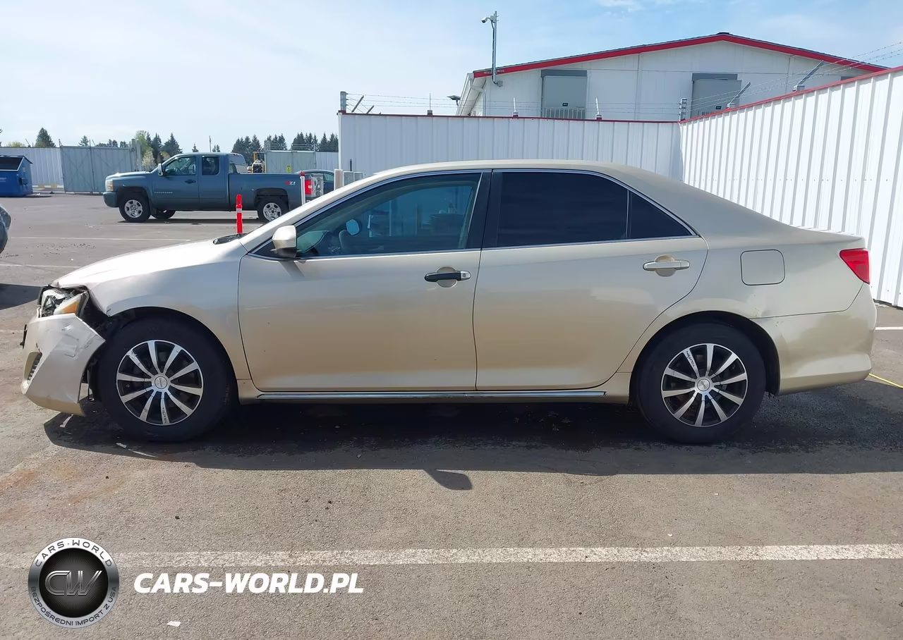 2012 Toyota Camry Le VIN:4T4BF1FK5CR200036 - 14
