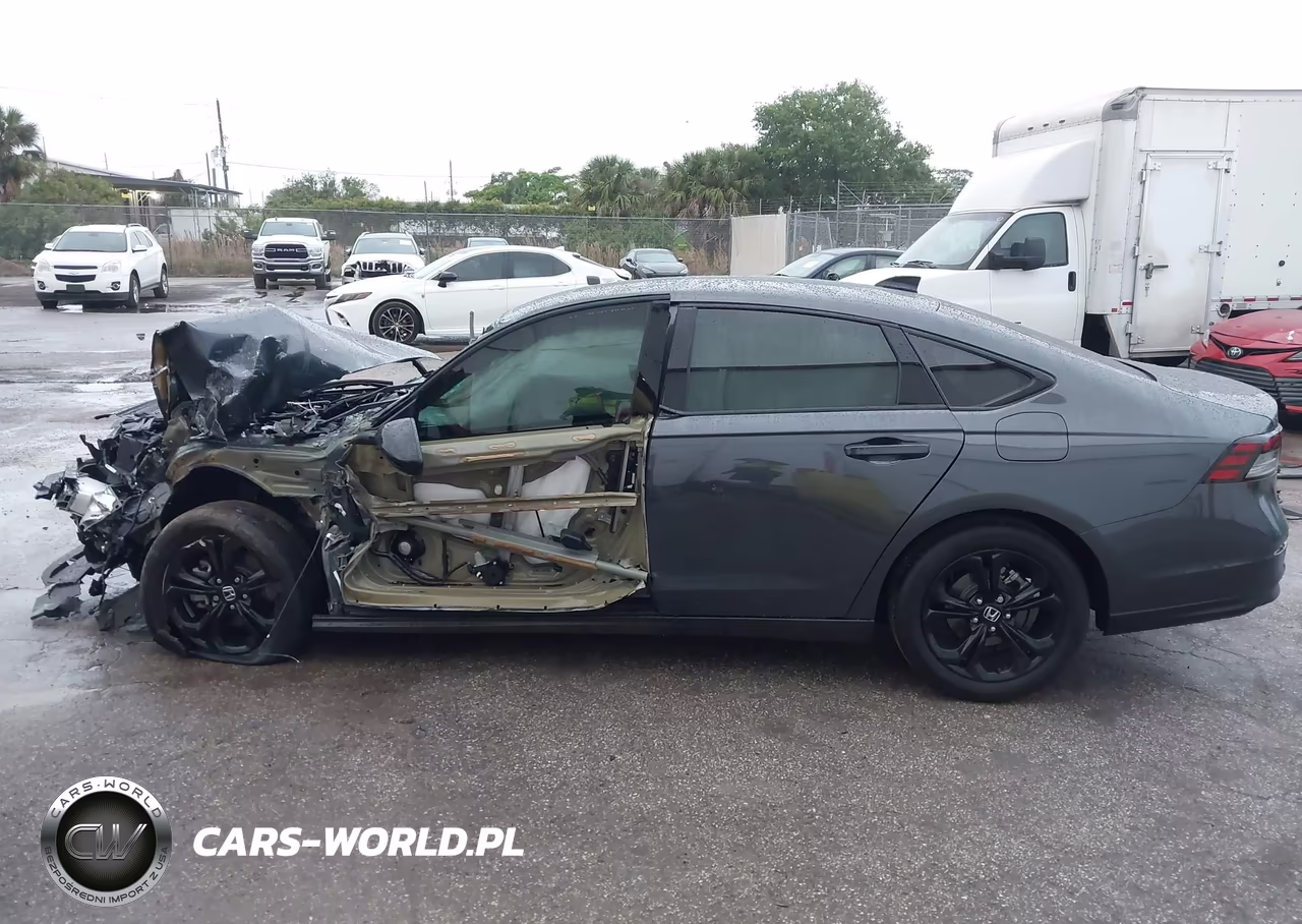 2025 Honda Accord Se VIN:1HGCY1F41SA066805 - 14