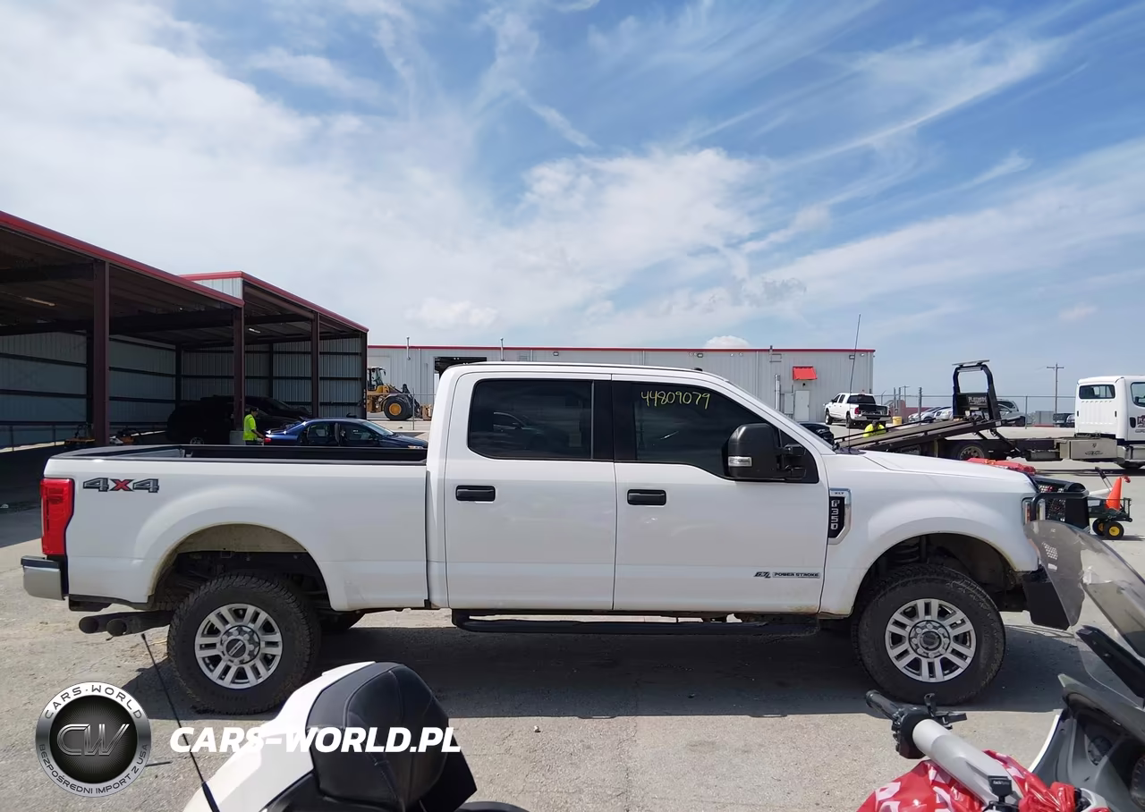 2019 Ford F-350 Xlt VIN:1FT8W3BT0KED75788 - 13