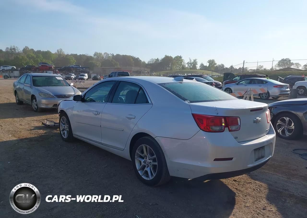 2015 Chevrolet Malibu 1Lt VIN:1G11C5SL5FF242779 - 3