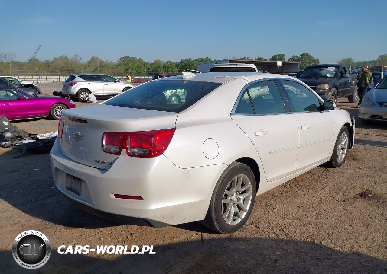 2015 Chevrolet Malibu 1Lt VIN:1G11C5SL5FF242779 - 4