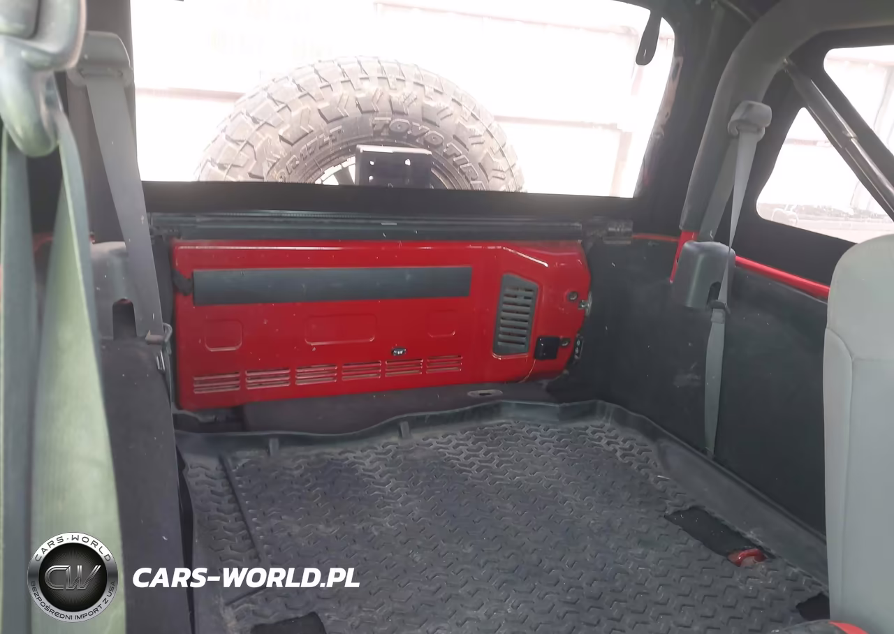 2010 Jeep Wrangler Sport VIN:1J4GA2D18AL130225 - 8
