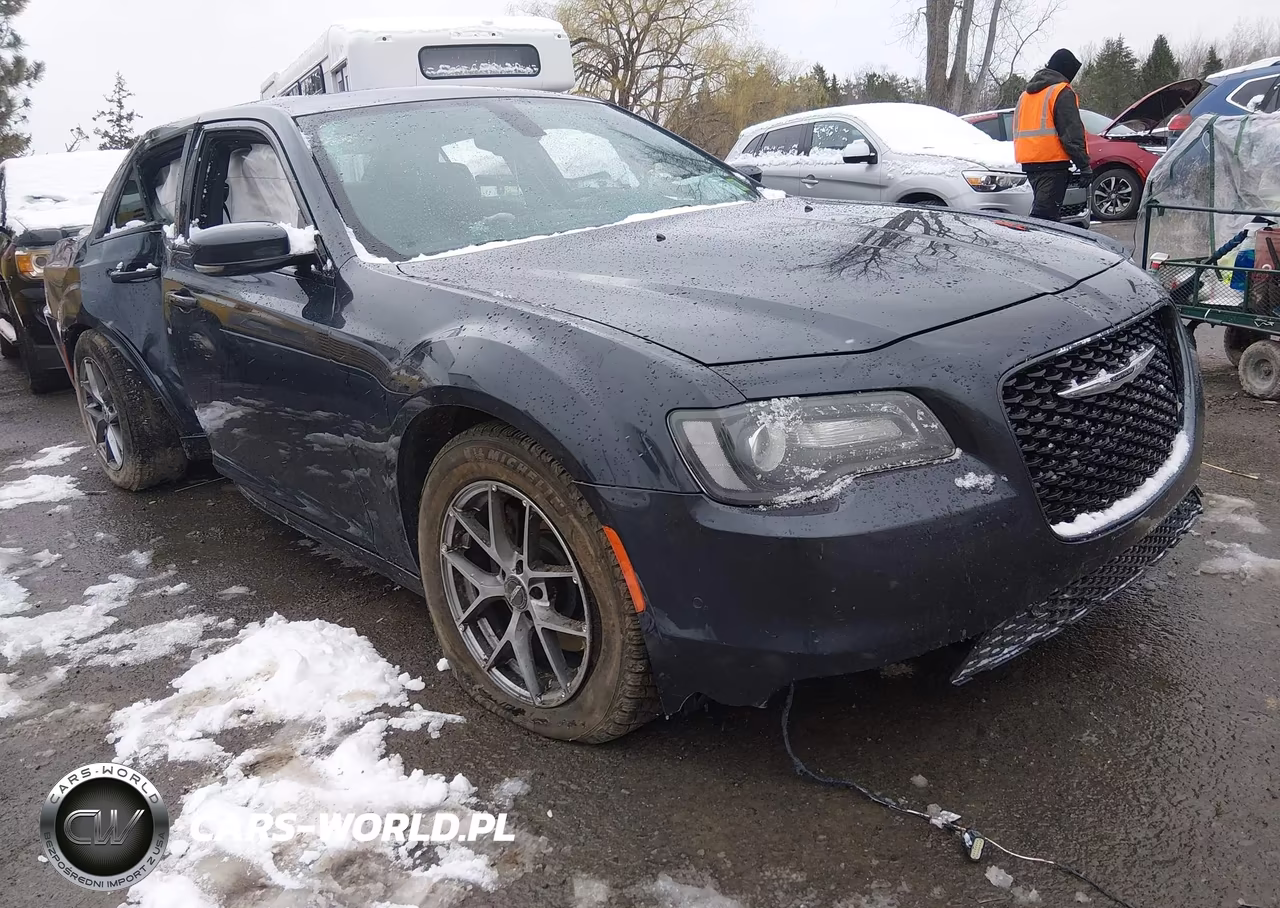 2016 Chrysler 300 – zdjęcie 1 z 17