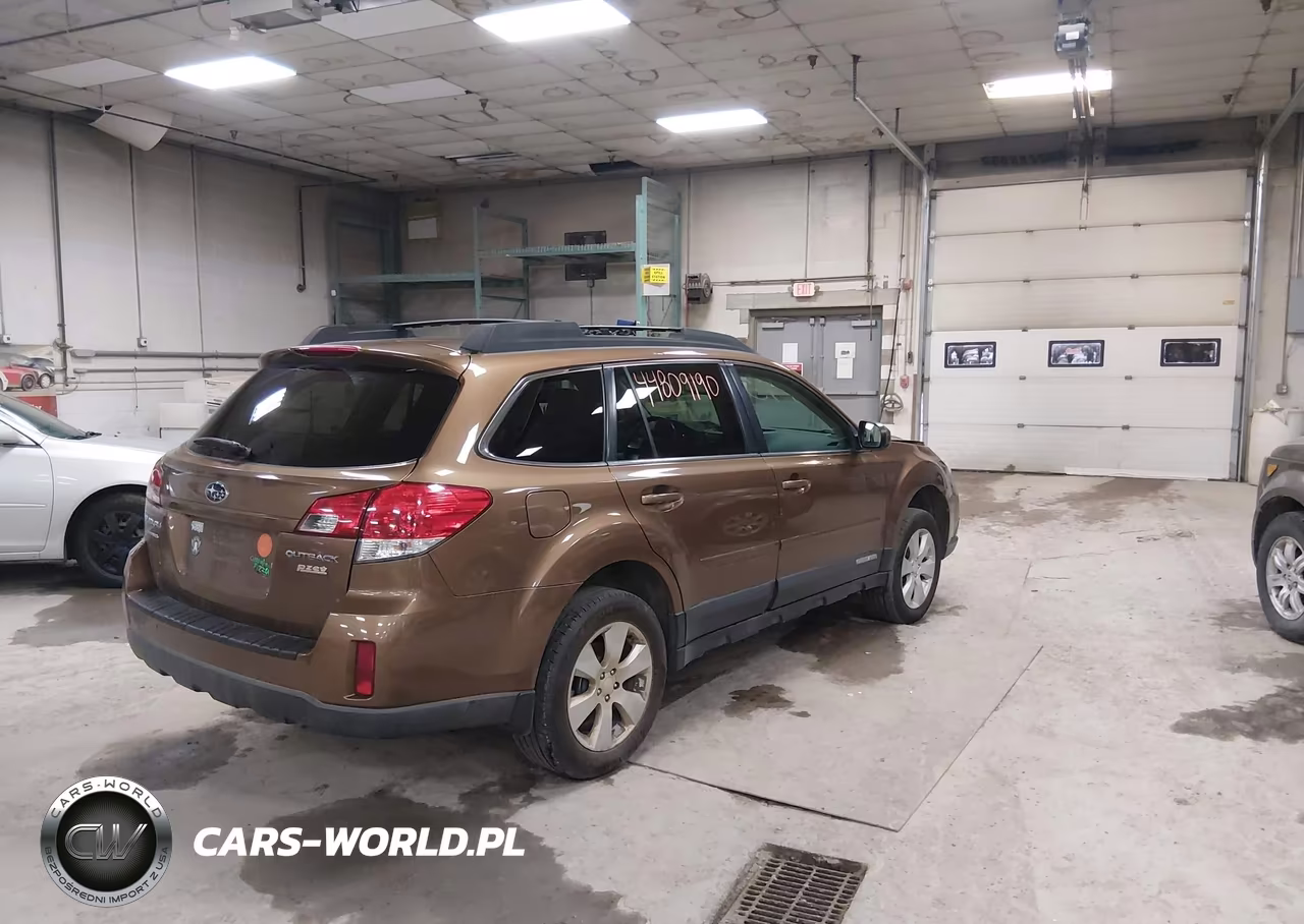 2011 Subaru Outback 2.5I Premium VIN:4S4BRBGC0B3440422 - 4