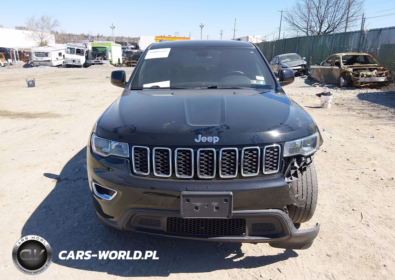 2018 Jeep Grand Cherokee Laredo E 4X2 VIN:1C4RJEAG2JC168493 - 12