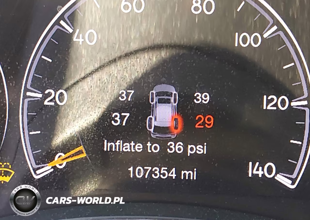 2018 Jeep Grand Cherokee Laredo E 4X2 VIN:1C4RJEAG2JC168493 - 15