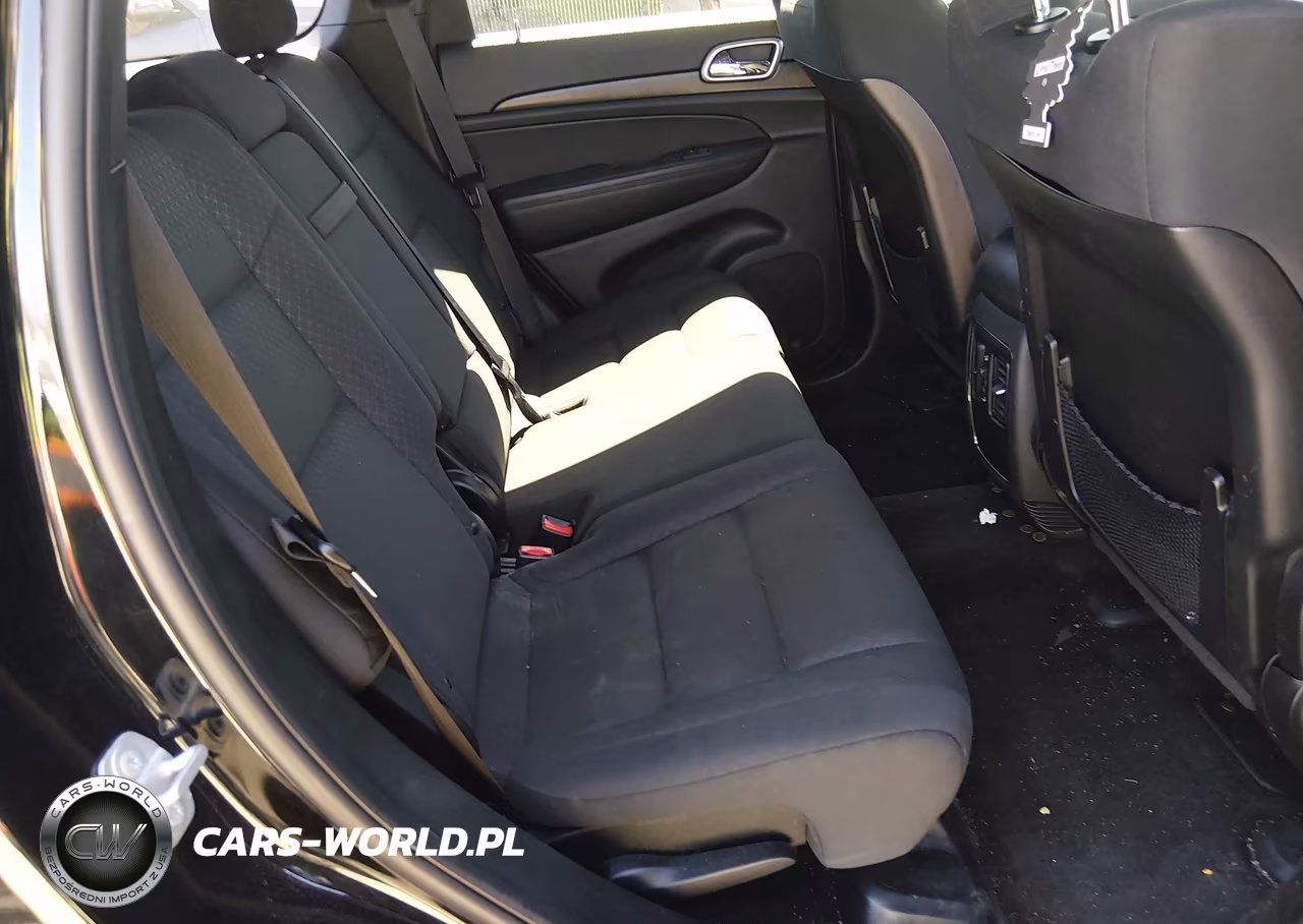 2018 Jeep Grand Cherokee Laredo E 4X2 VIN:1C4RJEAG2JC168493 - 8