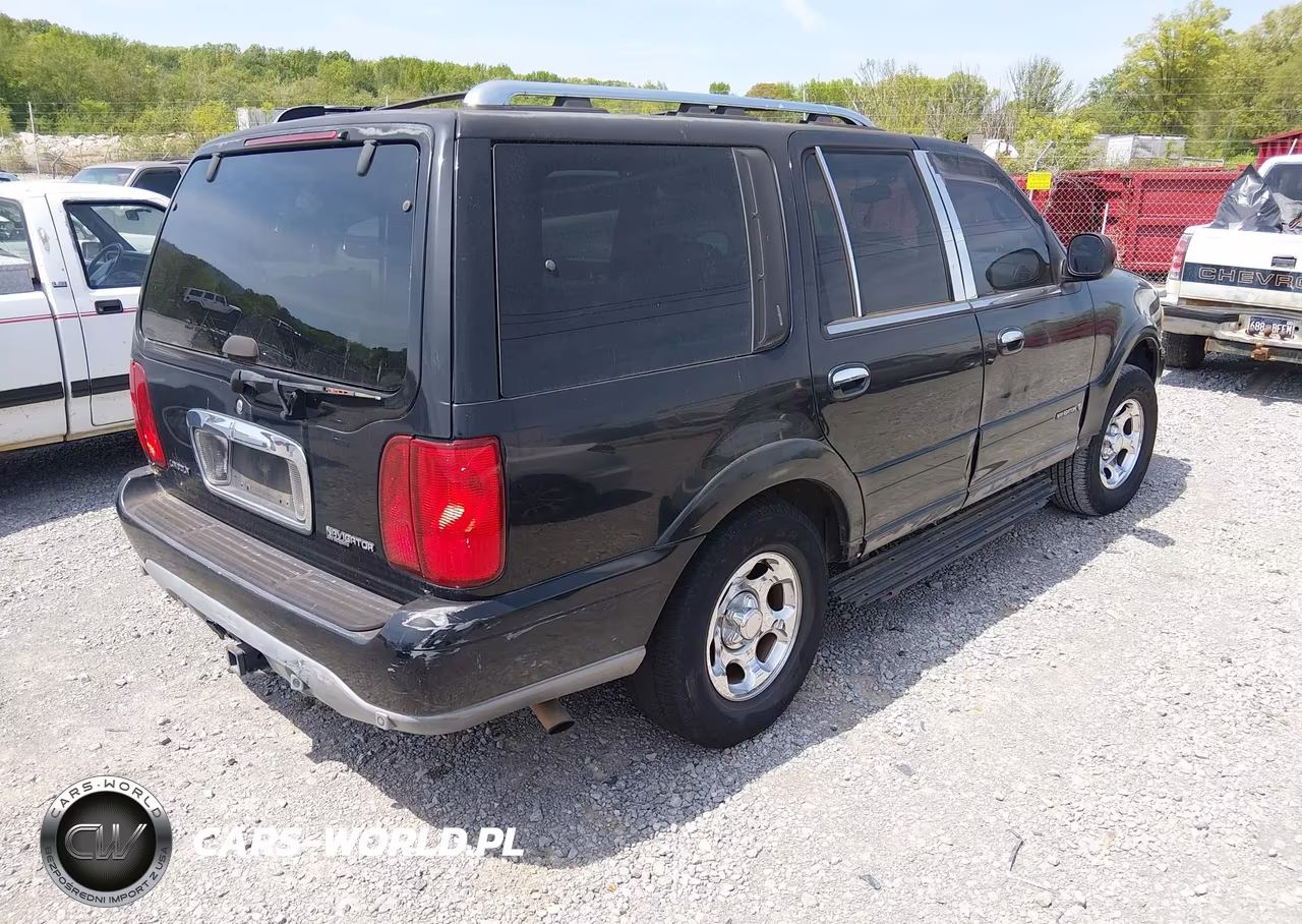 2001 Lincoln Navigator VIN:5LMFU28R91LJ14049 - 4