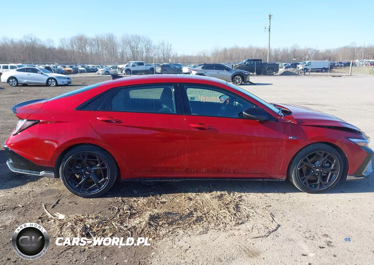 2025 Hyundai Elantra N Line VIN:KMHLR4DF4SU894990 - 13