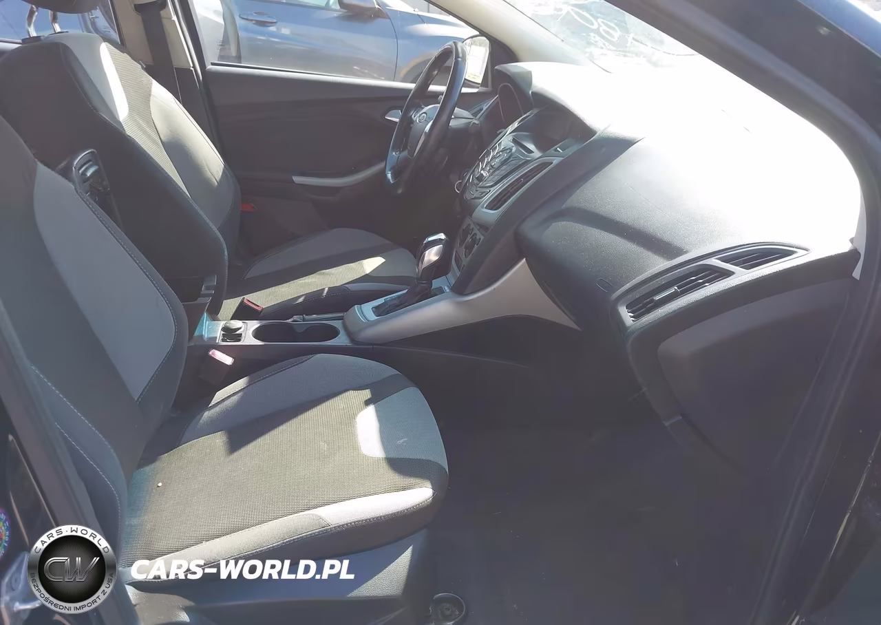 2012 Ford Focus Se VIN:1FAHP3F28CL213490 - 5