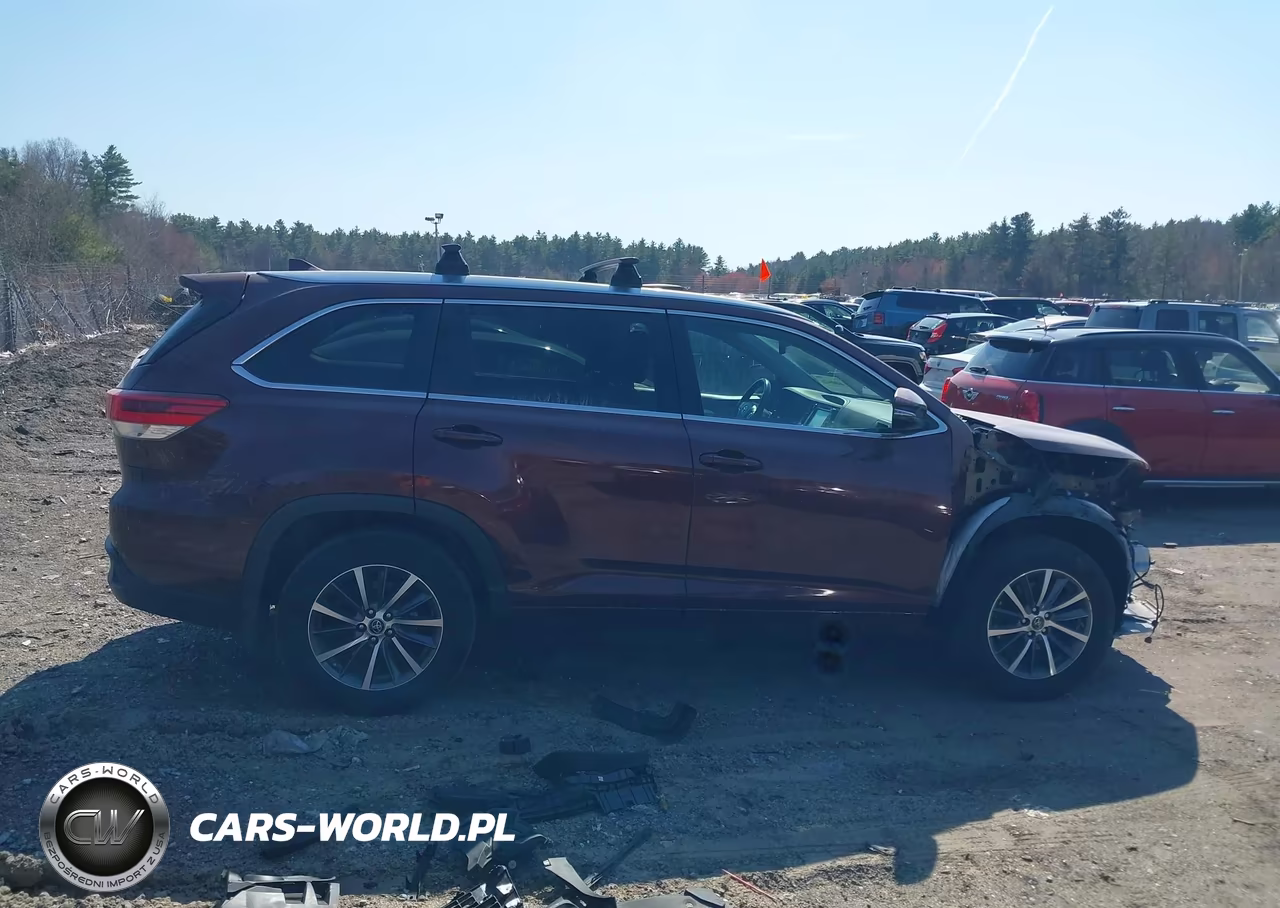 2017 Toyota Highlander Xle VIN:5TDJZRFH1HS396394 - 14