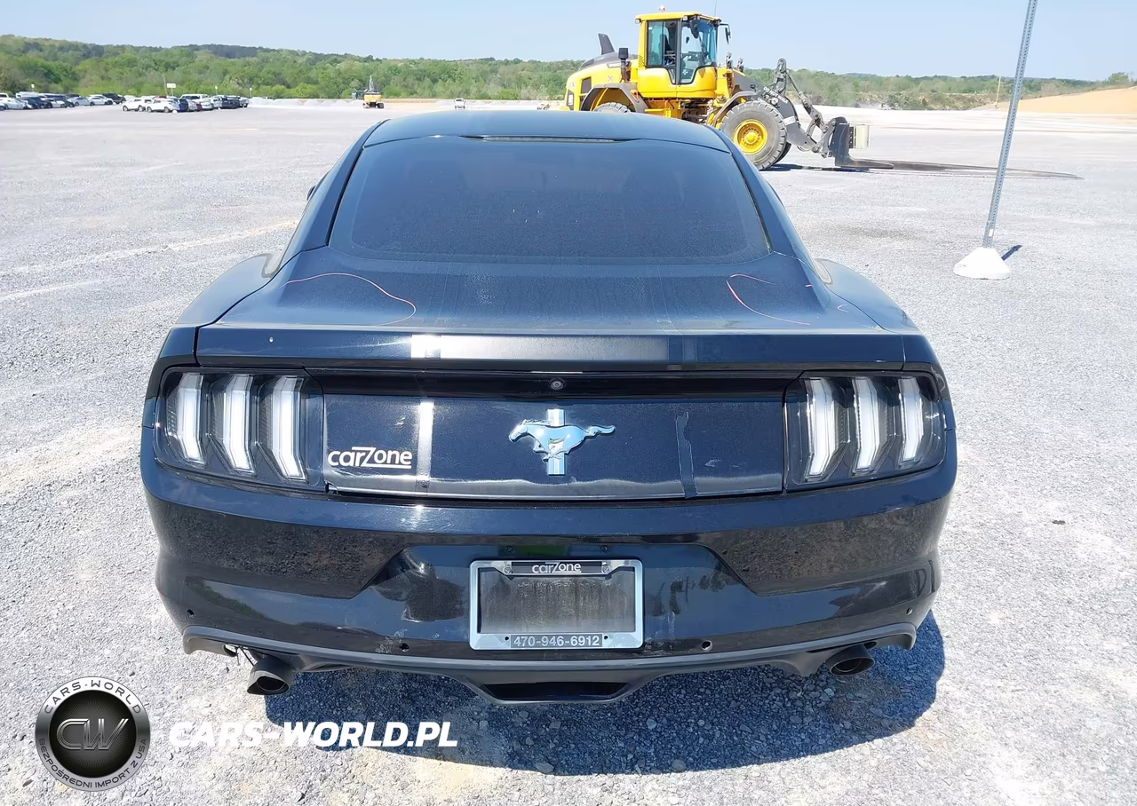 2016 Ford Mustang V6 VIN:1FA6P8AM1G5255474 - 17