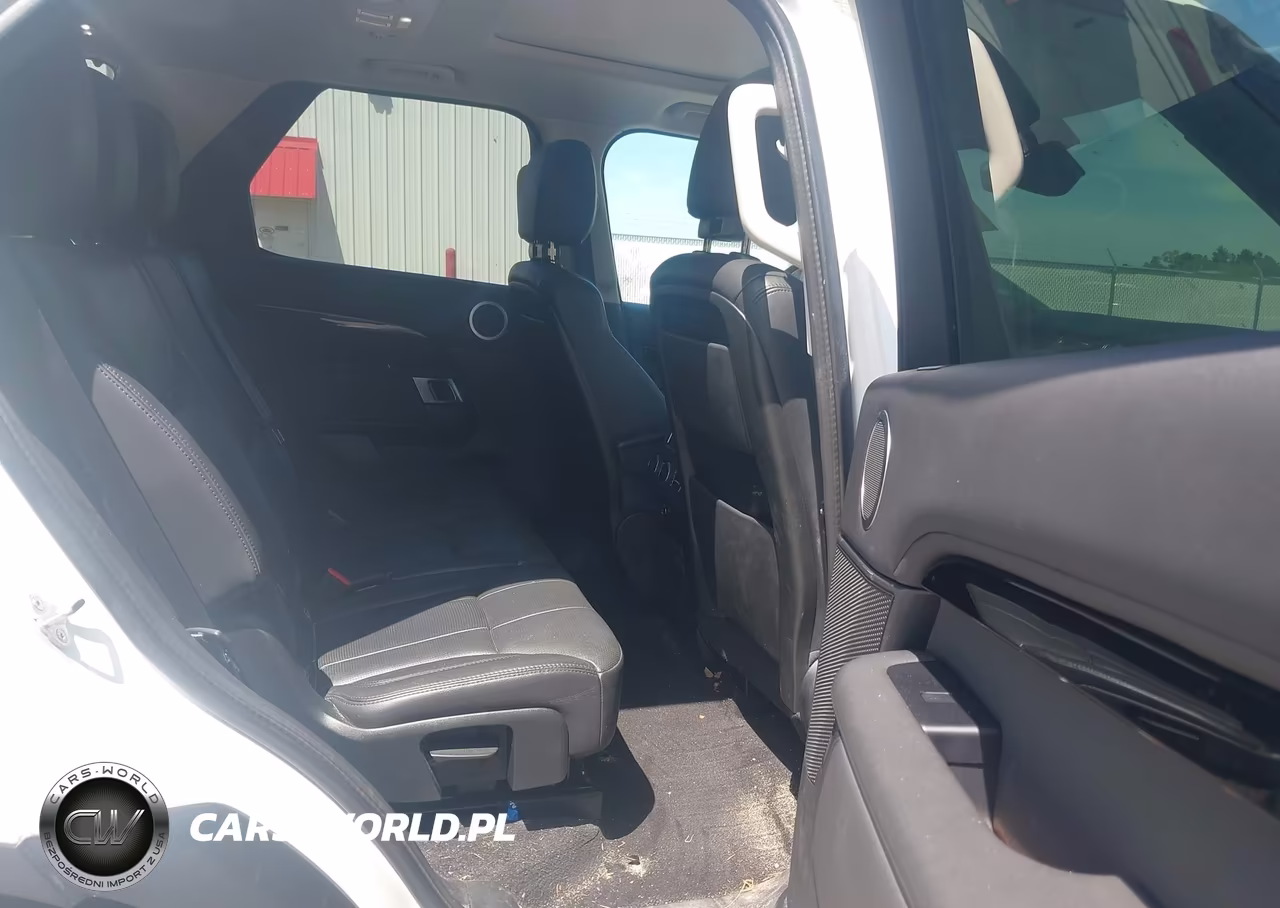 2019 Land Rover Discovery Se VIN:SALRG2RV6K2413098 - 8