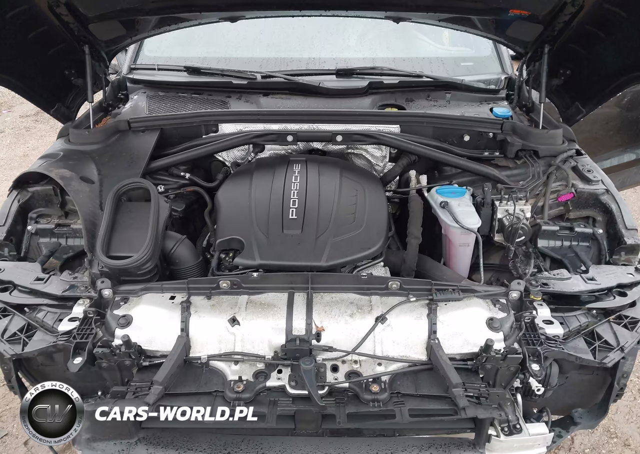 2017 Porsche Macan VIN:WP1AA2A54HLB01011 - 10