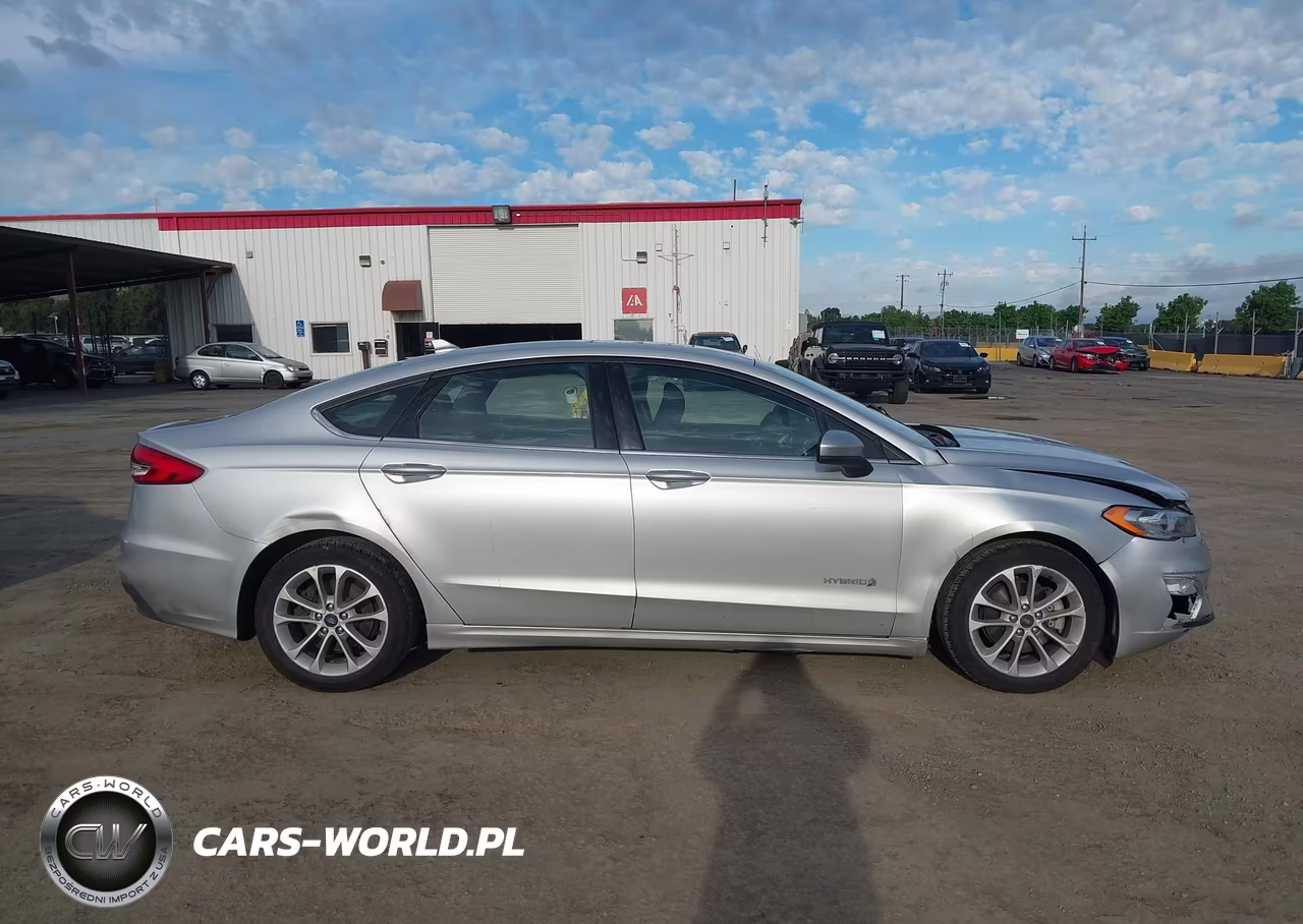 2019 Ford Fusion Hybrid Se VIN:3FA6P0LU4KR206645 - 13