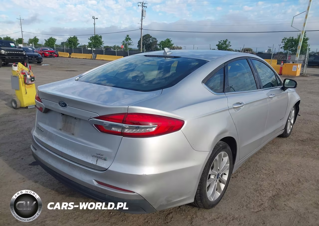 2019 Ford Fusion Hybrid Se VIN:3FA6P0LU4KR206645 - 4