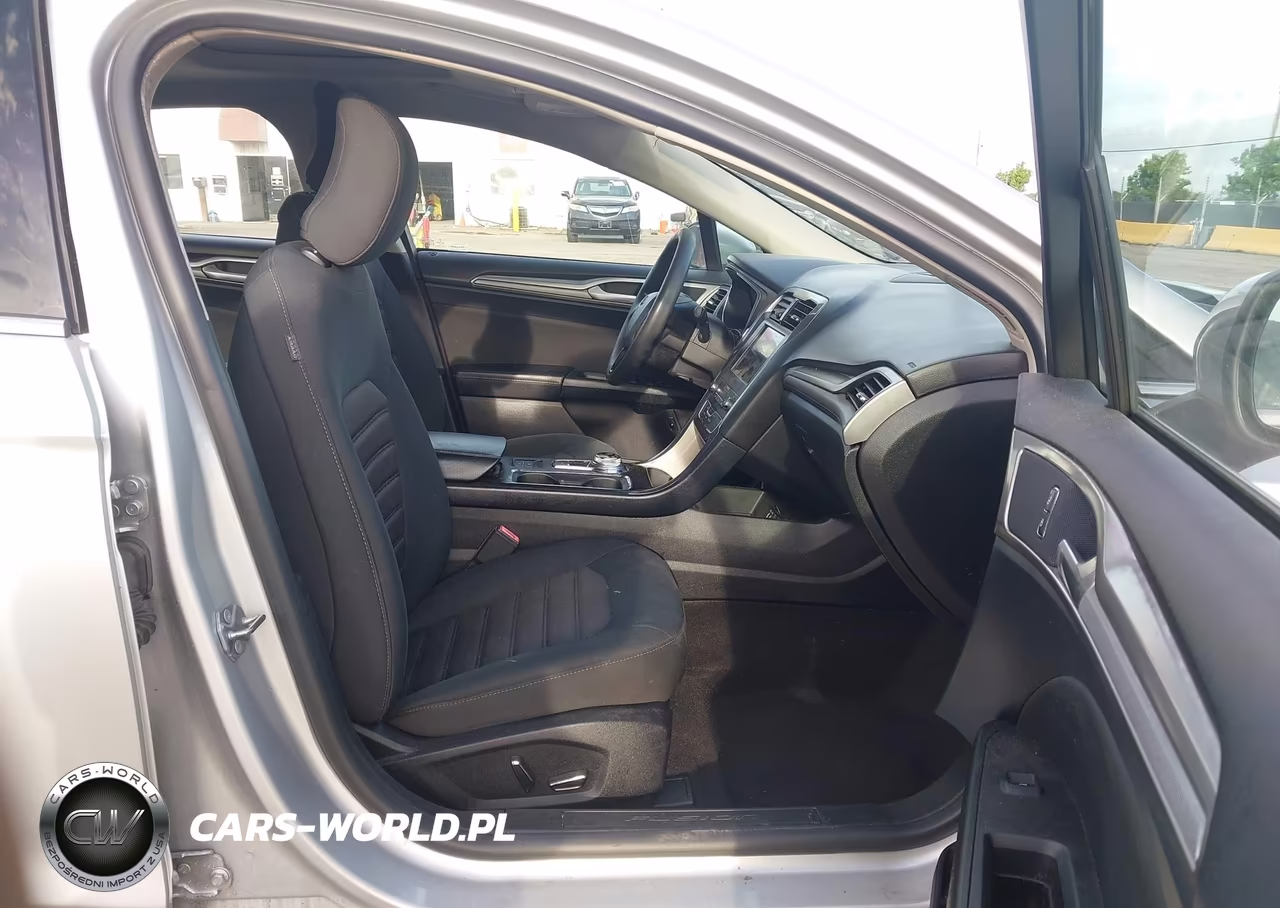 2019 Ford Fusion Hybrid Se VIN:3FA6P0LU4KR206645 - 5