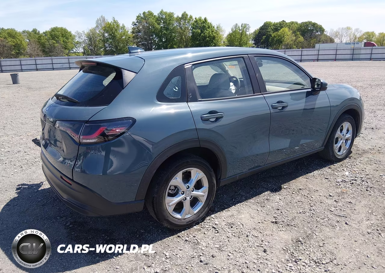 2025 Honda Hr-V Awd Lx VIN:3CZRZ2H37SM702902 - 4