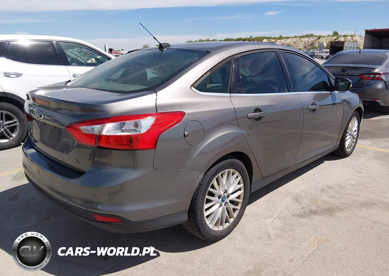 2012 Ford Focus Sel VIN:1FAHP3H22CL253528 - 4