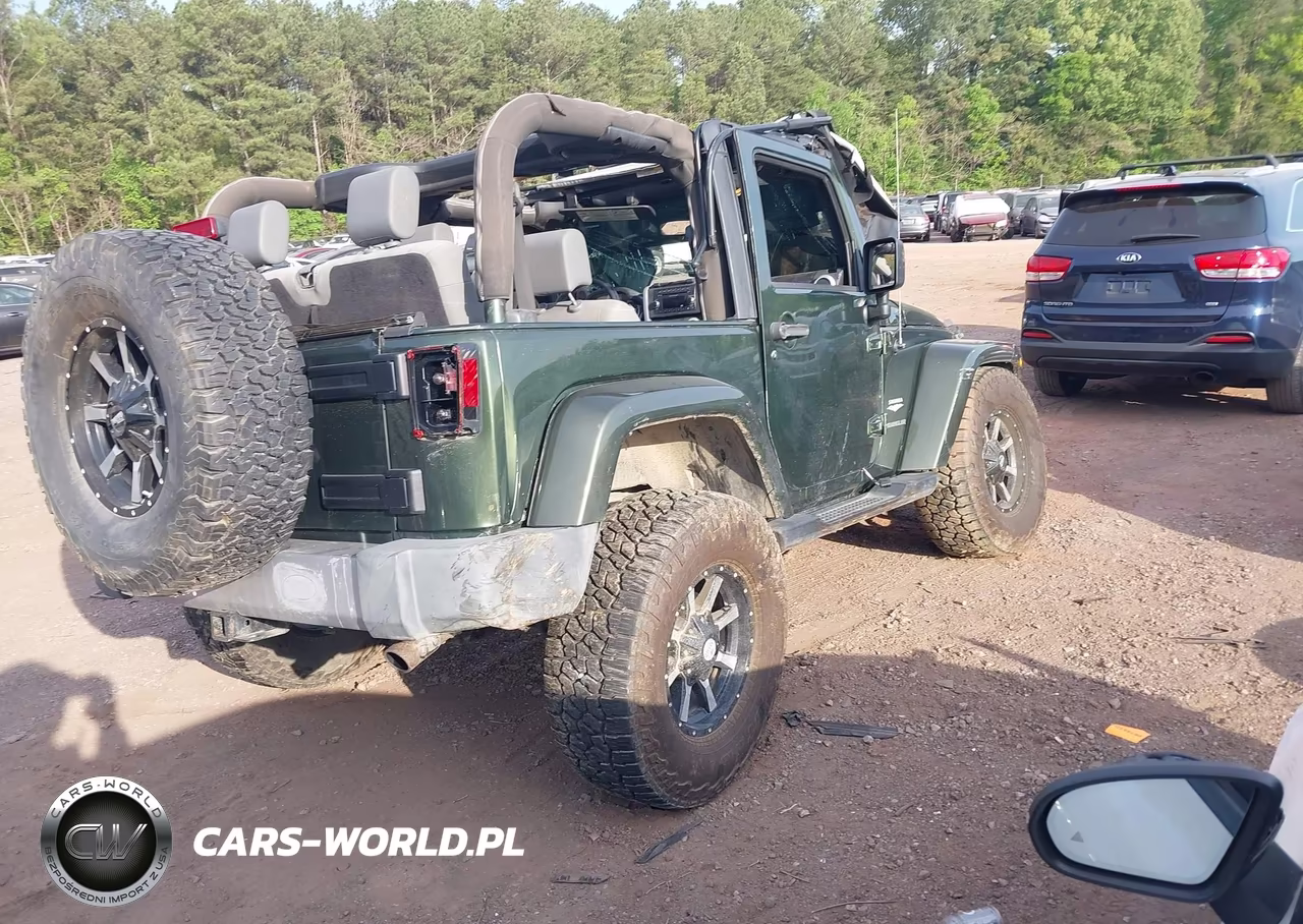 2008 Jeep Wrangler Sahara VIN:1J4FA54178L531756 - 4