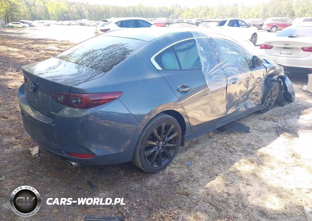 2023 Mazda Mazda3 2.5 S Carbon Edition VIN:3MZBPACM9PM364124 - 4